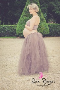 Ensemble robe tulle et bustier séance grossesse shooting photographe