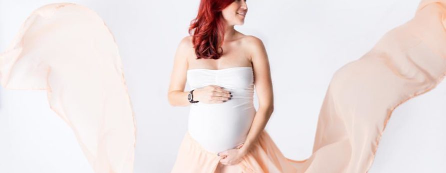 Ensemble modèle Estellé spécial photos de grossesse
